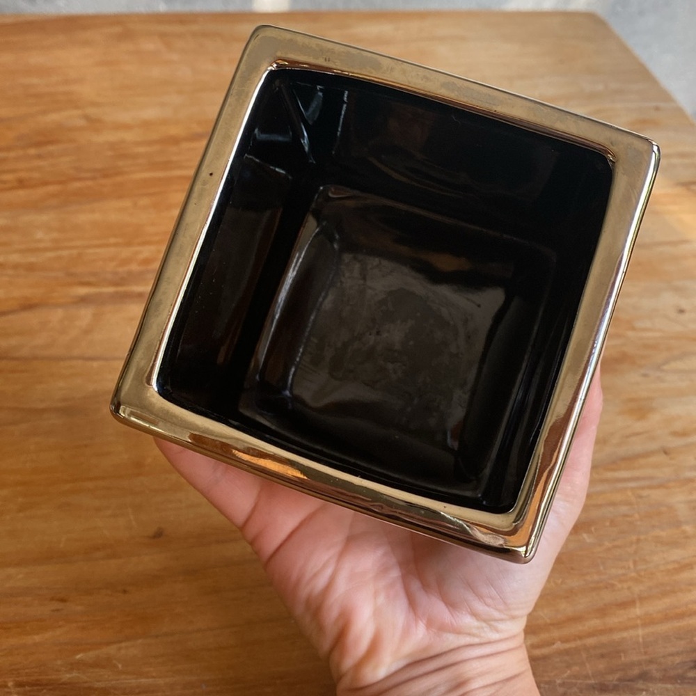 Planter/Vase - Picture 5 of 6